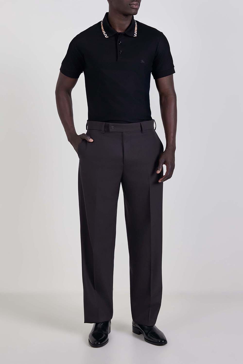 חולצת פולו קצרה